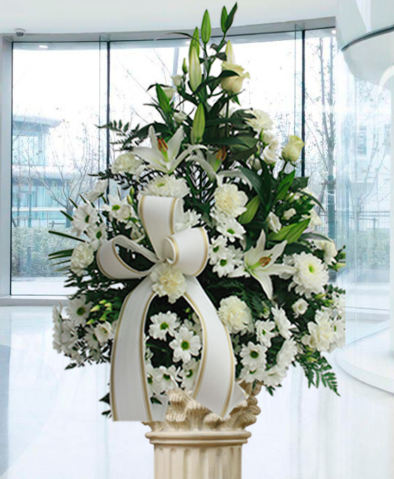 envio urgente de arreglos funerarios Centro de flores funerario extra blanco