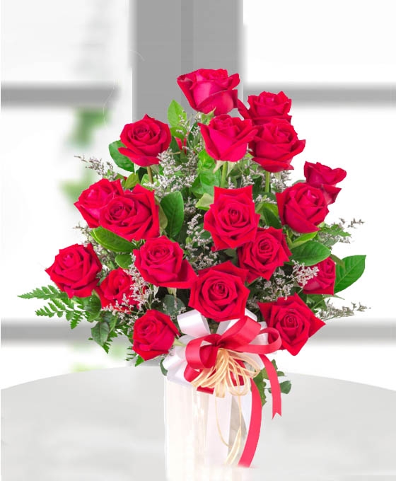 Envio de Bouquet de rosas de color rojo, preparada para regalo Ramo de 18 Rosas